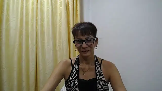 mommysexy16 online show from October 30, 2025, 3:08 am