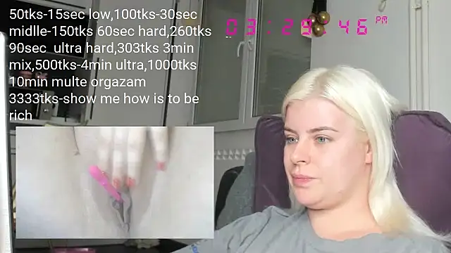 queenofthenighttt online show from January 28, 2025, 2:31 pm