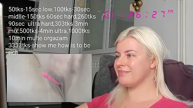 queenofthenighttt online show from February 8, 2025, 12:28 pm