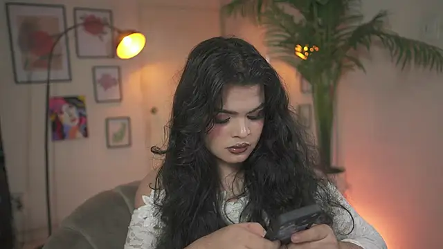 artechloe online show from November 29, 2025, 1:41 am