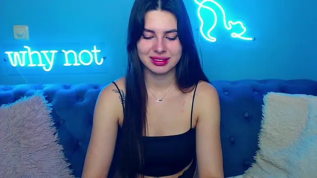 ViollinaLove online show from November 7, 2025, 5:51 am