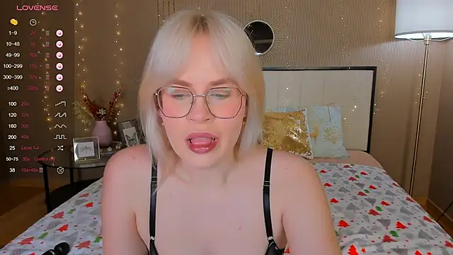 bellatip online show from December 14, 2025, 12:49 am