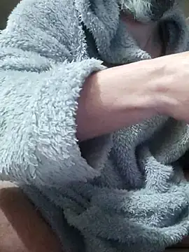 207RCCam online show from March 18, 2025, 12:49 am