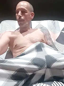 207RCCam online show from September 20, 2025, 5:19 am