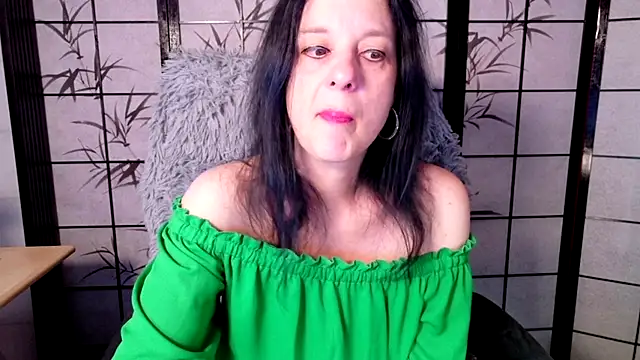  Sweetlonglips  online show from June 4, 2026, 7:14 am