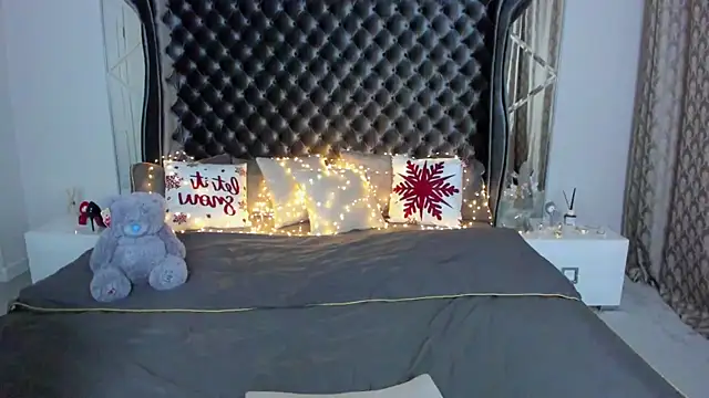 Rebecca Diamond online show from January 8, 2026, 6:37 am