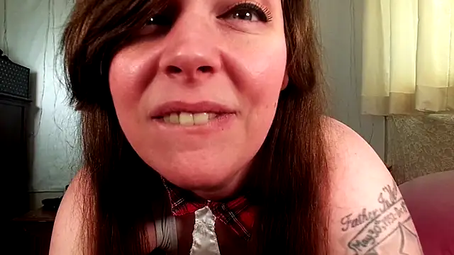 Snapshot of GamerGirlRoxyAndLee chatting on February 8, 2026, 9:07 pm GamerGirlRoxyAndLee online show from February 8, 2026, 9:07 pm