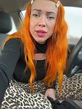 Pia July  online show from January 22, 2025, 1:11 pm