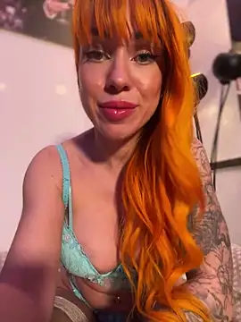 Pia July  online show from January 29, 2025, 8:56 pm