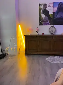 Cute-Alice online show from April 10, 2026, 12:32 pm