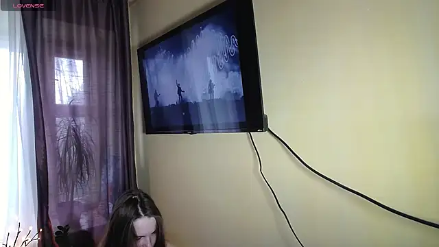 CindyJonson online show from March 28, 2026, 8:58 am