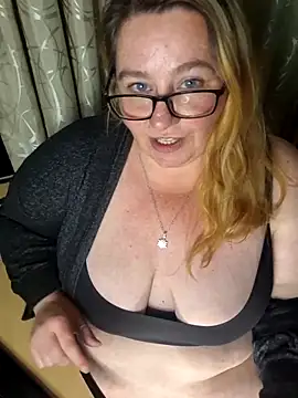 Iceprincess2bad4u online show from November 16, 2025, 6:57 pm