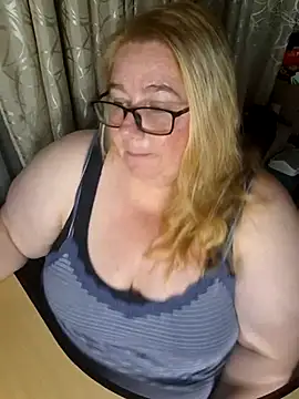 Iceprincess2bad4u online show from December 20, 2025, 6:26 pm