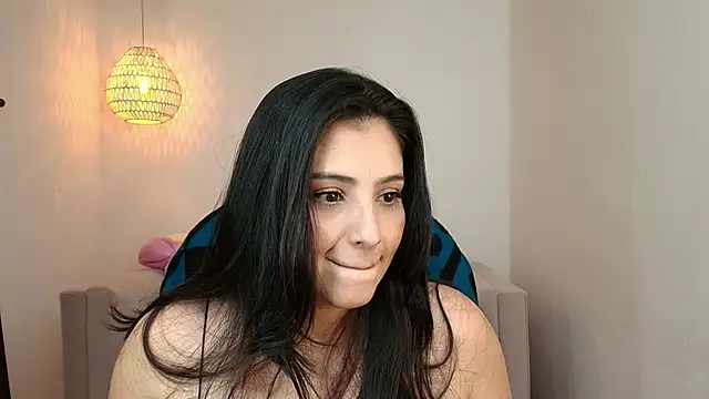 YummyAnna  online show from February 4, 2026, 7:53 pm