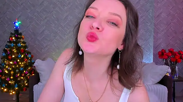 EvaBarsa  online show from December 11, 2024, 3:13 am