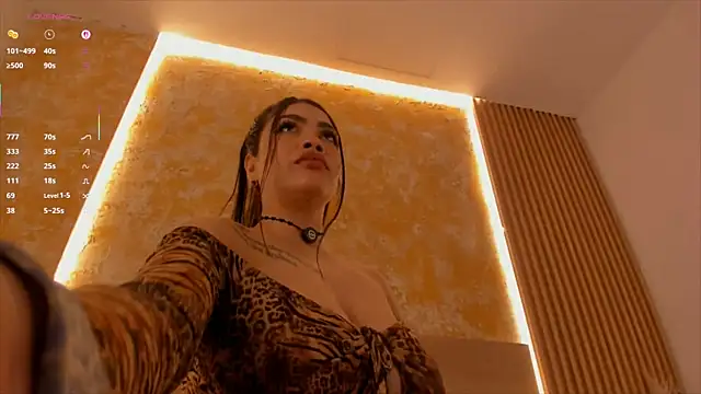 Kathy taylor  online show from December 21, 2025, 2:13 pm