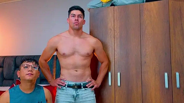 FelipeAndMarcello3 online show from December 13, 2025, 7:53 pm