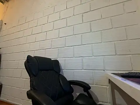 Max TheHorseDick online show from January 7, 2026, 11:29 pm