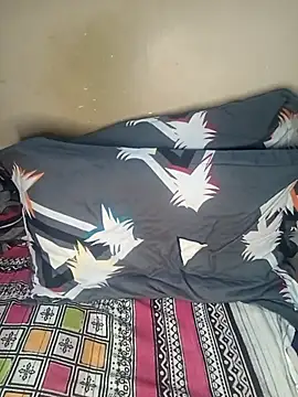 Sweet-Berry online show from September 10, 2025, 6:08 pm