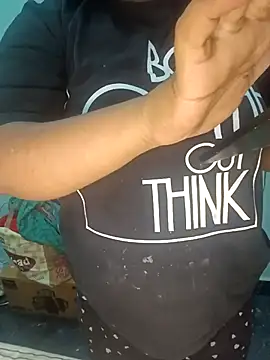 Sweet-Berry online show from March 5, 2026, 5:53 pm