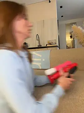 -AngelAri- online show from March 27, 2026, 8:30 pm