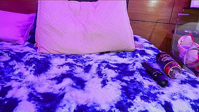 mssburbuja online show from February 21, 2025, 6:18 am