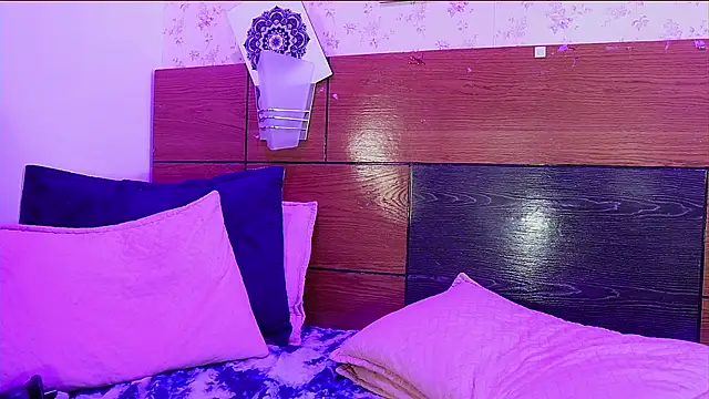 mssburbuja online show from February 21, 2025, 9:24 am