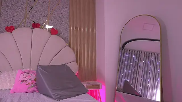 mssburbuja online show from March 4, 2026, 3:12 am