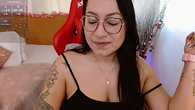 lucy luu  online show from January 23, 2025, 2:17 pm