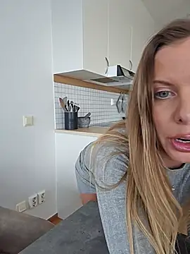 novaforyou1 online show from March 1, 2025, 3:16 pm