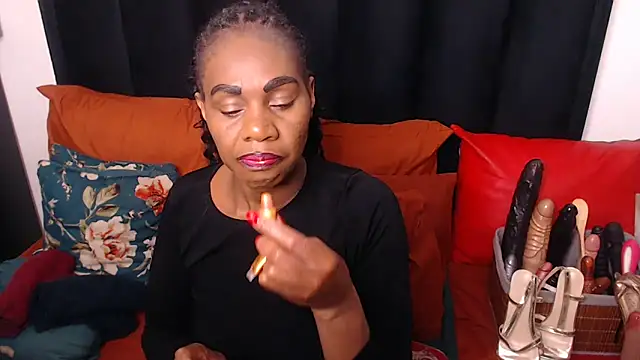 sexybootylicious online show from September 25, 2025, 8:29 am