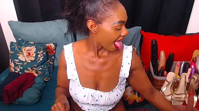 sexybootylicious online show from October 17, 2025, 1:35 pm