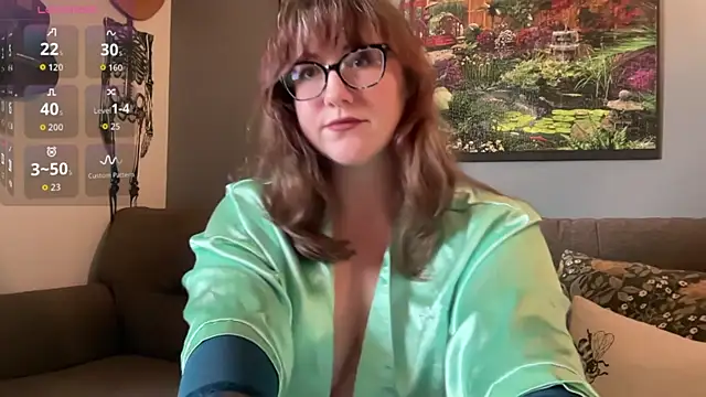 kurvy kitten xo online show from December 2, 2025, 3:07 pm