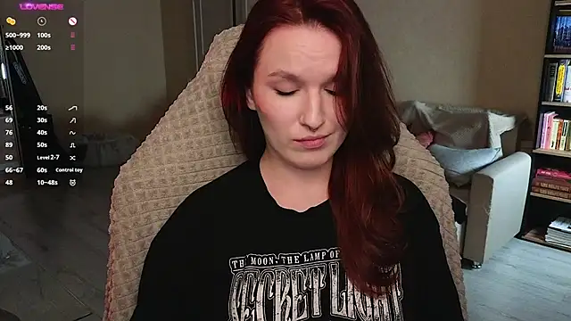 Val lava online show from December 4, 2025, 8:39 pm