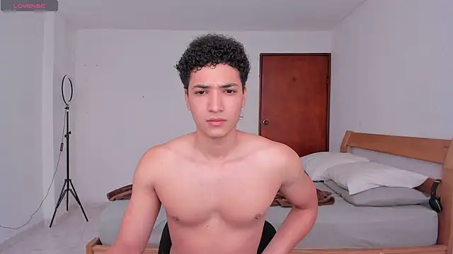 MitchellXD online show from March 2, 2025, 2:43 pm