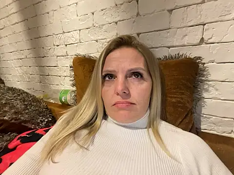 Angel girllovemy online show from February 27, 2025, 4:10 pm