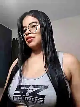 charlotte moineau online show from December 5, 2024, 8:11 pm