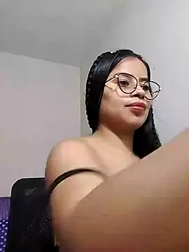 charlotte moineau online show from January 8, 2025, 9:23 pm