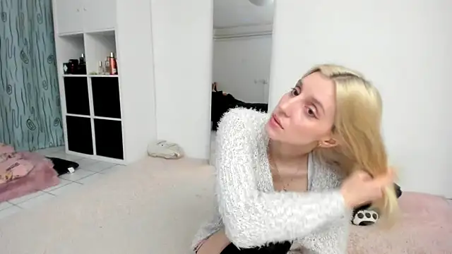 KenzieDawton online show from April 4, 2026, 5:54 pm