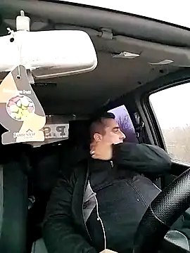 ADRIAN ADI40 online show from December 29, 2024, 2:31 pm