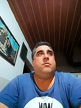 ADRIAN ADI40 online show from February 14, 2025, 7:07 am