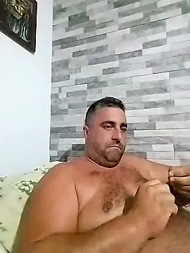 ADRIAN ADI40 online show from September 26, 2025, 4:05 am