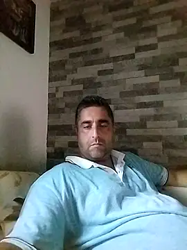 ADRIAN ADI40 online show from October 10, 2025, 5:28 am