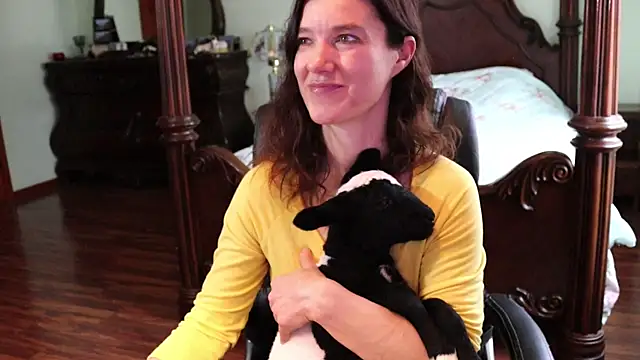 Snapshot of thornburyrose chatting on March 3, 2025, 5:39 pm thornburyrose online show from March 3, 2025, 5:39 pm