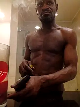 Maculine Stayr online show from February 15, 2025, 3:28 pm