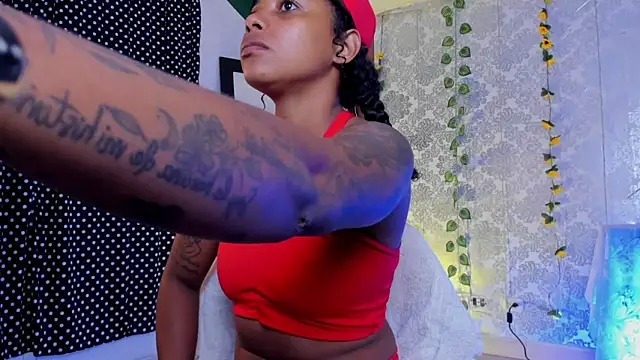 kelly thomson online show from February 19, 2026, 11:45 pm