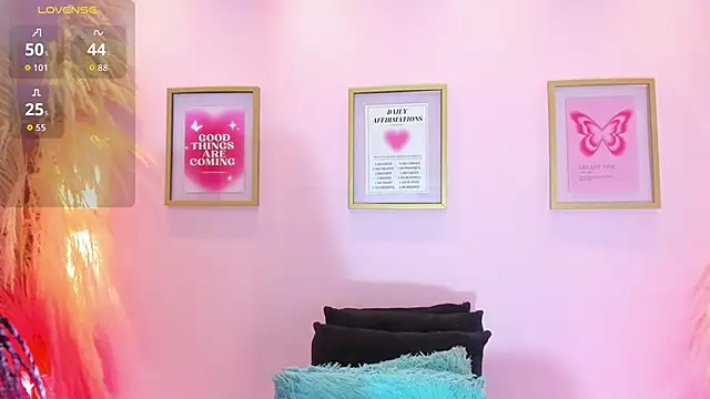 EmmySweett online show from October 21, 2025, 8:09 pm