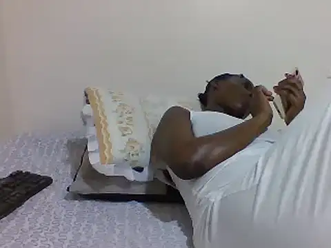 sweetelle09 online show from March 1, 2025, 6:32 pm