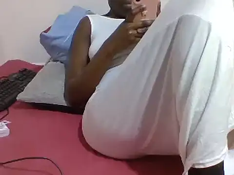 sweetelle09 online show from March 11, 2025, 7:58 pm