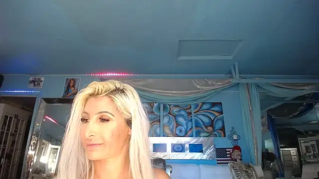 ADRIANNA FOX online show from March 9, 2025, 4:49 am